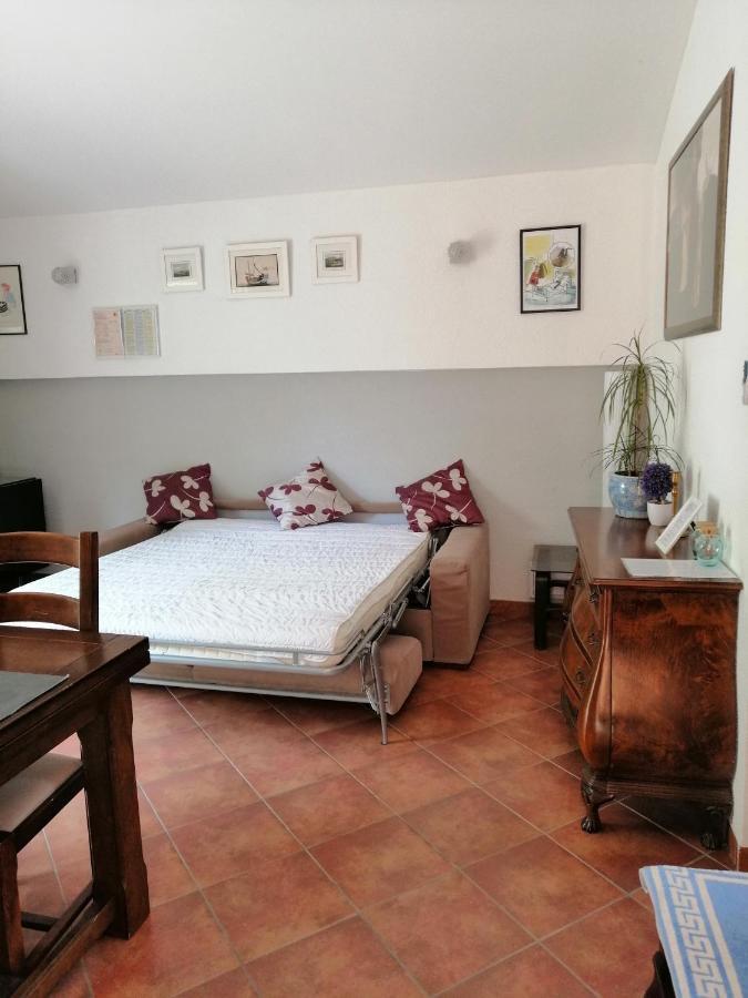 Dzoni Apartmán *