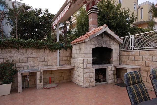 Dzoni Appartement Split